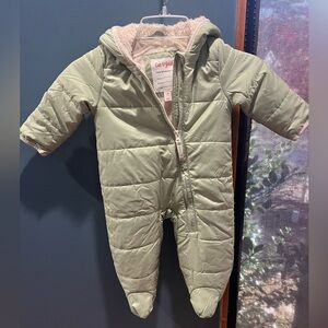Cat&Jack baby snowsuit sz 6-9m